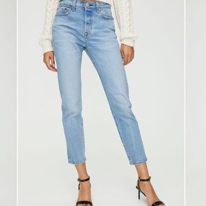 Levi’s Wedgie Icon Jeans. Size 25